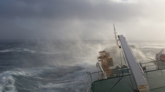 SCH81 Slecht Weer Op Zee